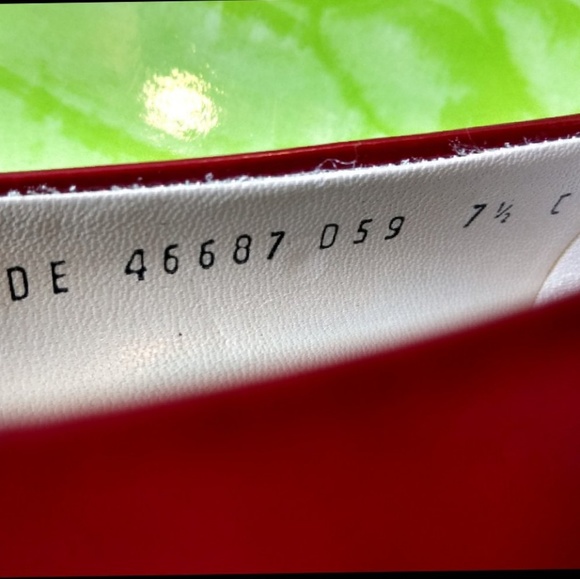 Salvatore Ferragamo Vintage Red Square Toe Heels - Picture 3 of 9